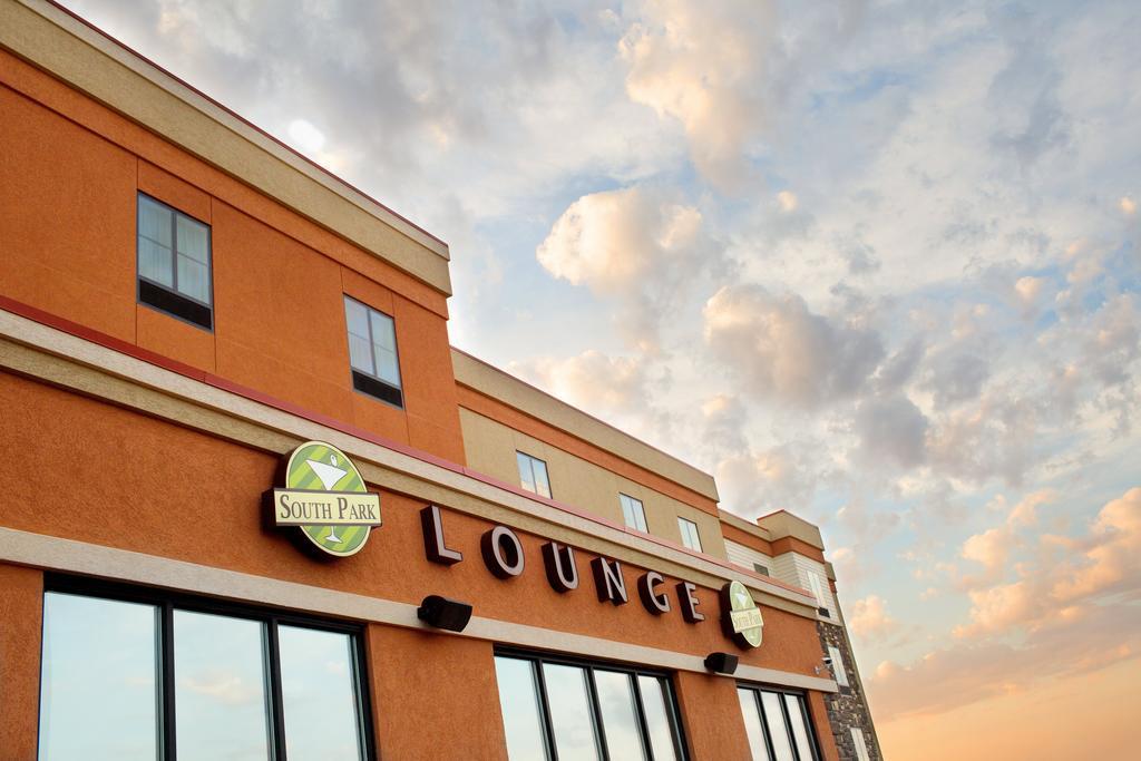 Teddy'S Residential Suites Watford City Екстер'єр фото