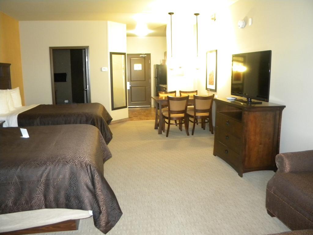 Teddy'S Residential Suites Watford City Екстер'єр фото